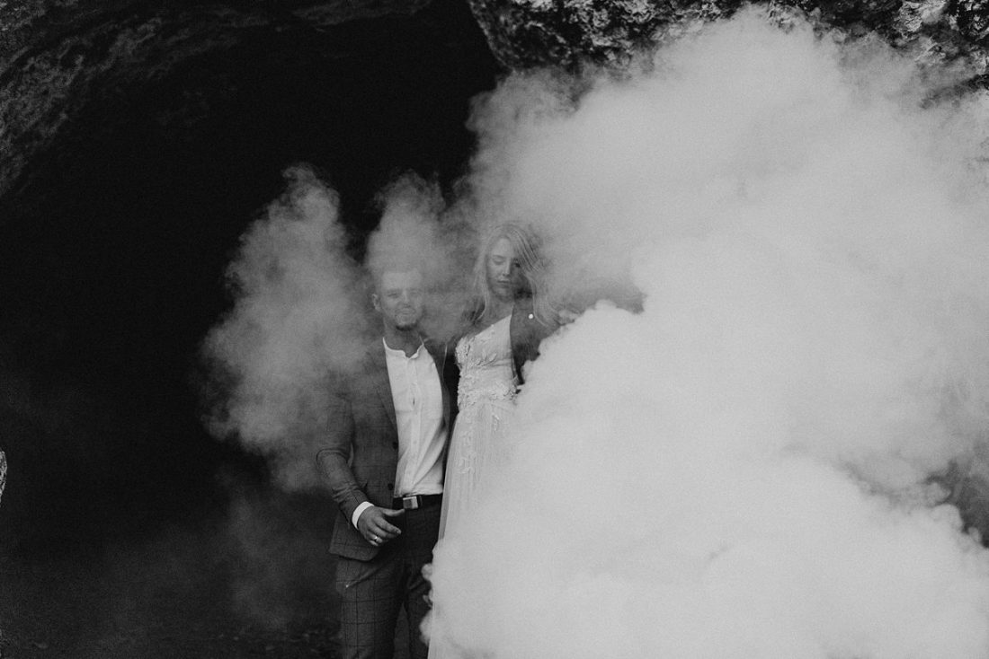 sesja ślubna świece dymne